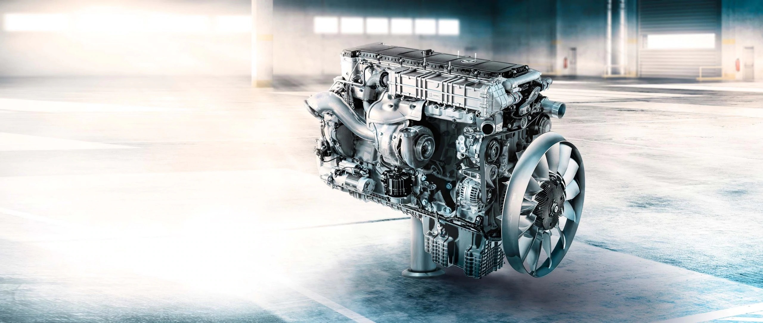 om906-engine.jpg